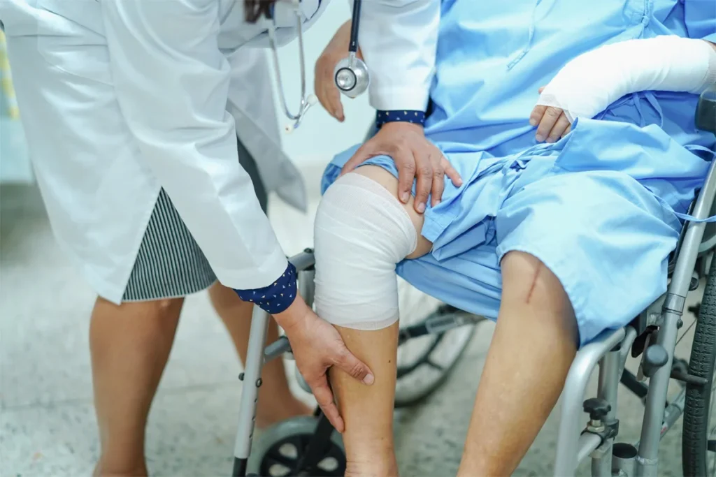Risks and Complications of Knee Replacement